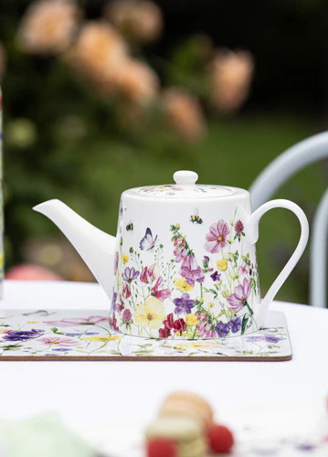 Garden Soiree Teapot - Image 4