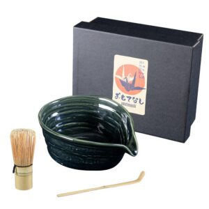 Omotenashi Green Kabuto Spout Matcha Bowl with Whisk
